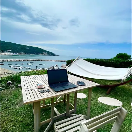 Casetta Direttamente Sul Mare 別荘